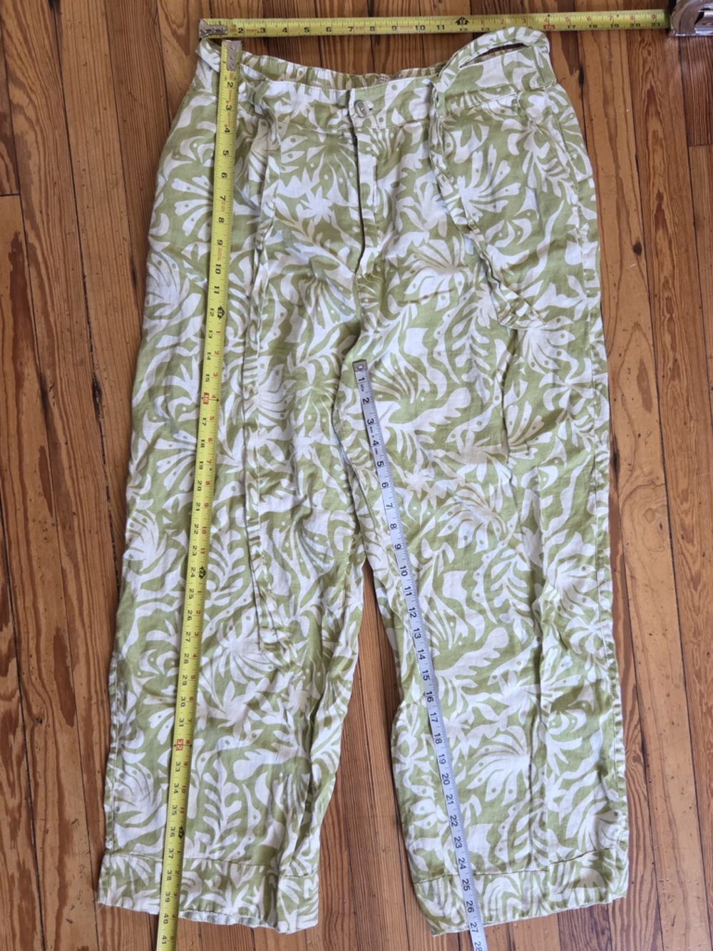 Rachel Zoe Green and White Leaf-Print Pull-On Pants w/ Matching Fabric Belt! - Picture 8 of 8